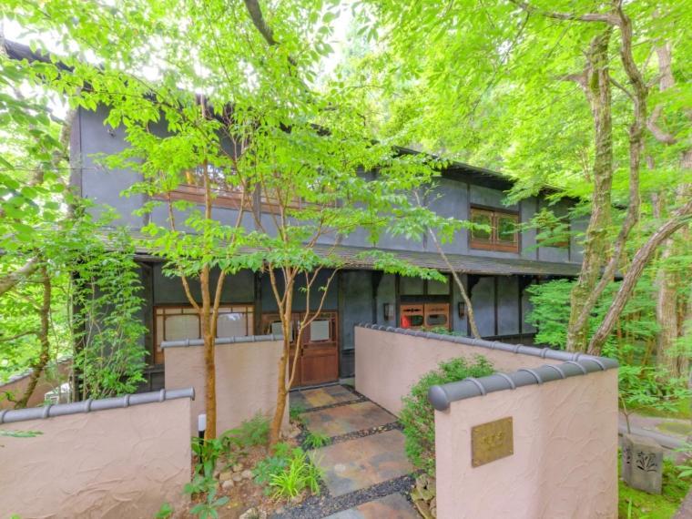 Nihon-No-Ashitaba Hotell Yufu Rum bild