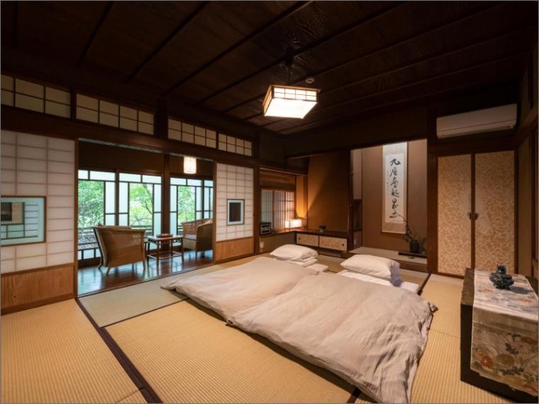 Nihon-No-Ashitaba Hotell Yufu Rum bild
